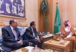 سمو ولي العهد يلتقي رئيس المجلس الشعبي الوطني الجزائري