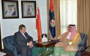 وزير الداخلية البحريني  يلتقي السفير الروسي في المنامة